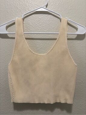 Cozi Ribbed Scoop Crop Tank - Cream